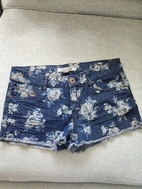 Forever 21 Floral Jean Shorts Size 26